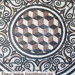 Antikes Mosaik mit 3D-Würfeln