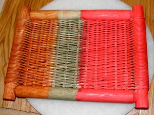 Naturfarben schützen und färben Geflecht aus Rattan