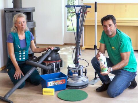 Reinigung von Böden mit Produkten von Natural-Naturfarben